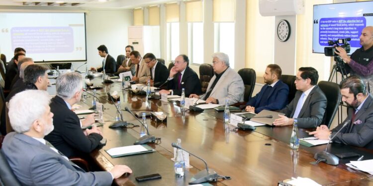 PBC raises harassment issue of businessmen with FM