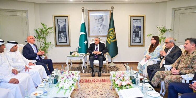 CEO Etisalat meets Dar