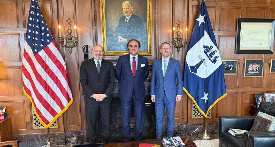 Finance Minister heads to Washington to sign trade deal