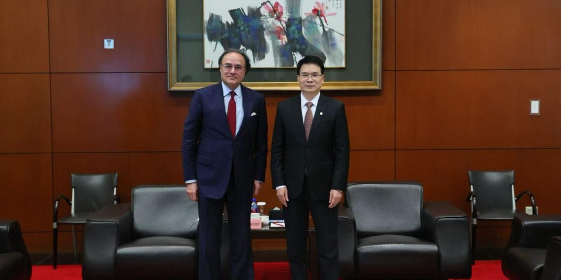 Finance Minister advances Pakistan – China financial cooperation in high level meetings in Beijing