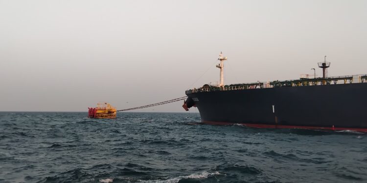 First-ever US crude oil cargo  docks Karachi