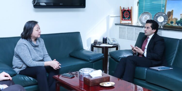 World Bank Country Director meets Petroleum Minister