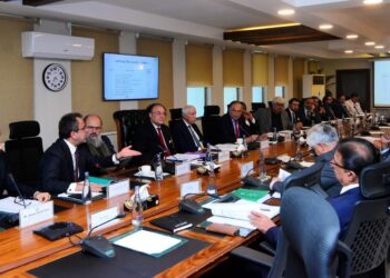 ECC gives deadline of Jan 31,to resolve APL issue