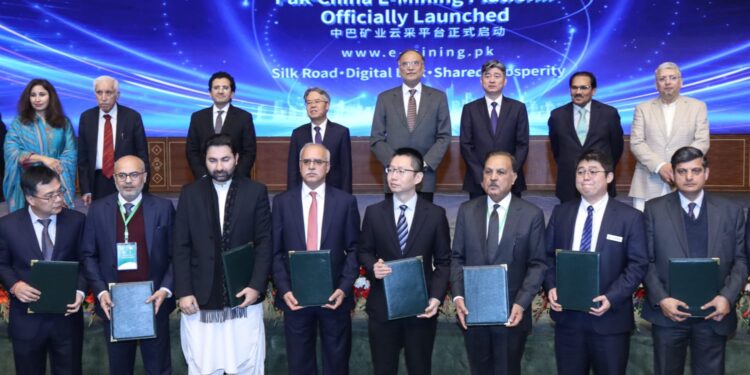 Islamabad, Beijing launch E-Mining platform, sign pacts