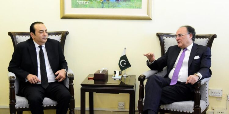 Finance Minister meets FPCCI leadership to discuss business climate and reform priorities