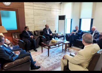 Philip Morris team meets Jam Kamal, expresses concerns on illicit cigarette trade