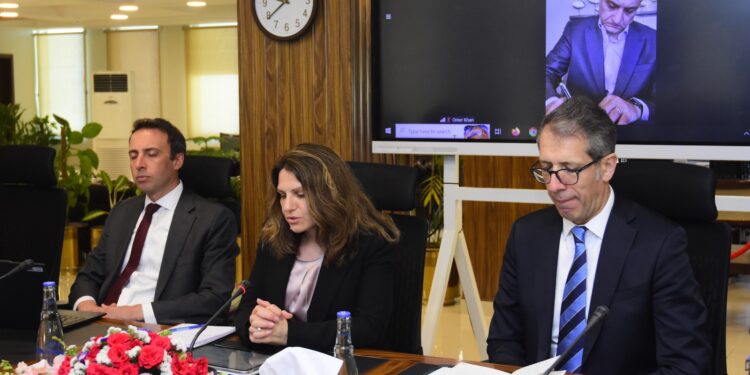 Aurangzeb, IMF team discuss budget 2026 – 27,reforms