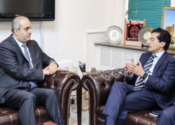 Islamabad, Doha agree to continue close coordination on LNG supply