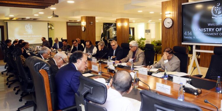 Two SNGPL-based urea plants to get gas till June 30: ECC